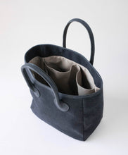 Load image into Gallery viewer, D2R  Leather Handle Tote (S)