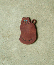 Load image into Gallery viewer, charm cat