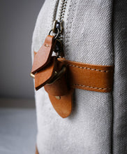 画像をギャラリービューアに読み込む, 旅行鞄　32 ×32㎝(TRP-32)
